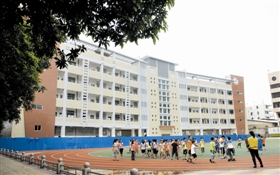 石狮龟湖中心小学新教学楼建成 改善学校环境