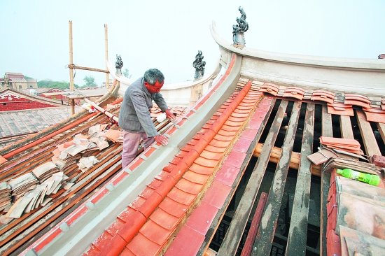 古厝千年技艺流传不息 揭秘闽南民居建造技术