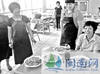 晋江开展幼儿园食堂厨师技能培训班 安全比好