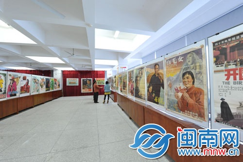 新中国老电影海报展 八千旧作品惊艳时光