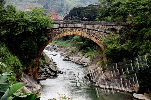 114年的四美古桥,是剑斗镇圳下村通往外界的唯一通道