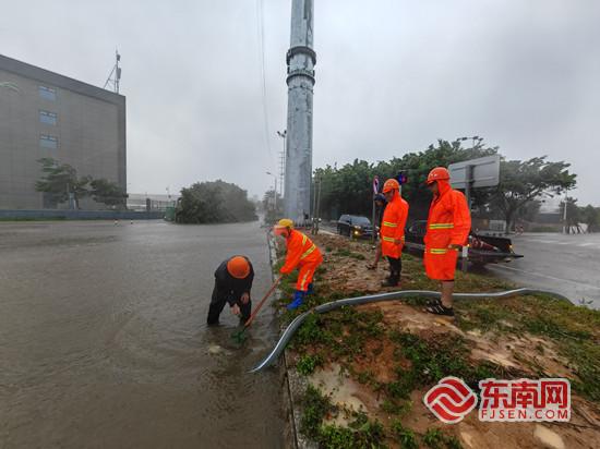 泉州公路部门抗击台风“杜苏芮”纪实 东南网 福建官方新闻门户