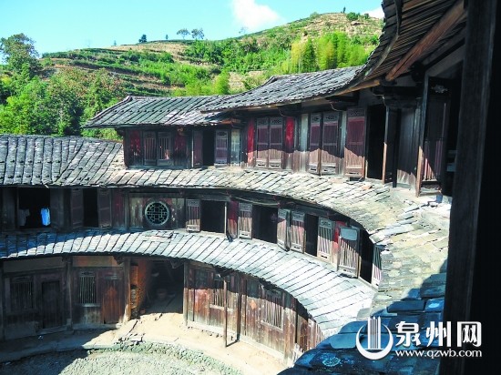 安溪龙涓乡宝都村辉斗圆土楼 风雨百余年(图)