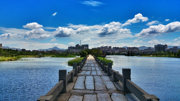 光明之路安平橋